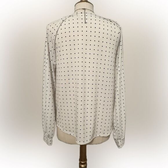 Timeless! Banana Republic black & white polka-dot top! - Picture 3 of 9